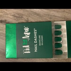 Red Aspen Nail dashes